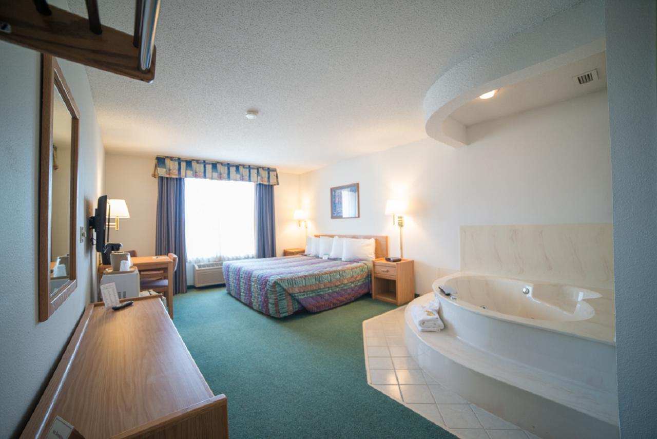 River Valley Inn & Suites Osceola Екстериор снимка
